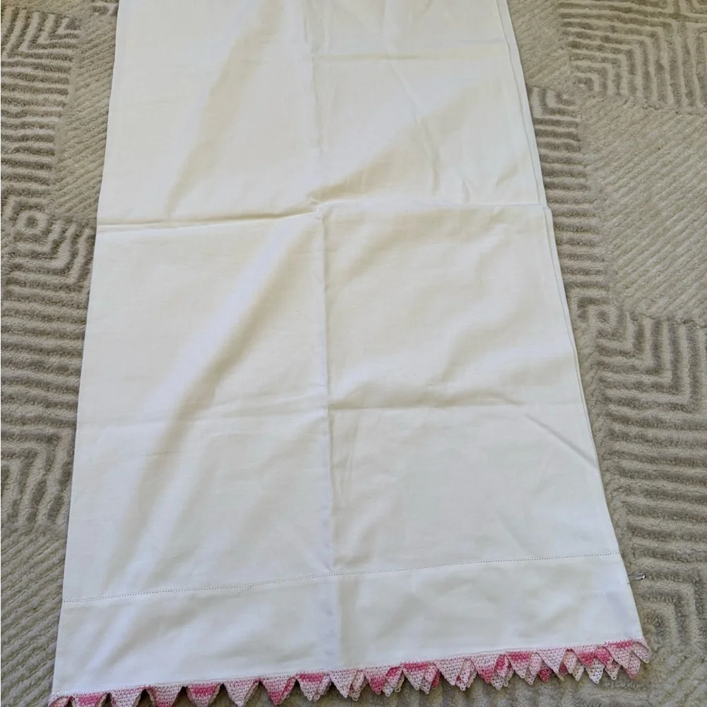 Vintage Cream Pillowcase with Pink Trim Set Of 2